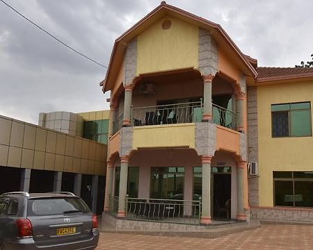 Modern Villa Hotel Kigali Extérieur photo