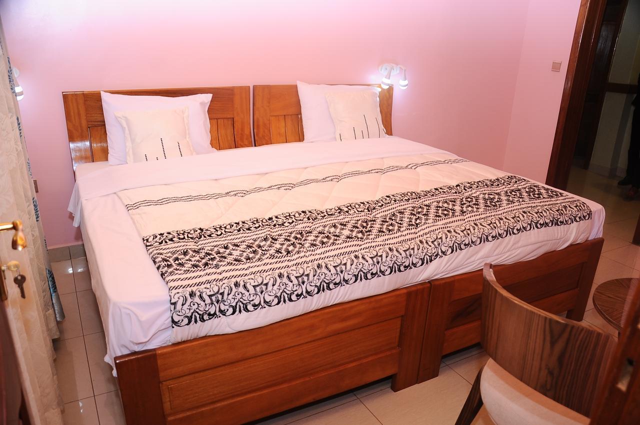 Modern Villa Hotel Kigali Extérieur photo
