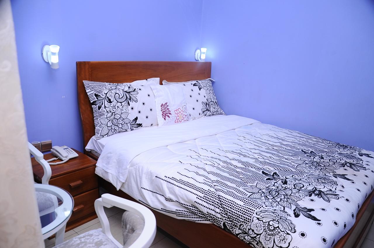 Modern Villa Hotel Kigali Extérieur photo